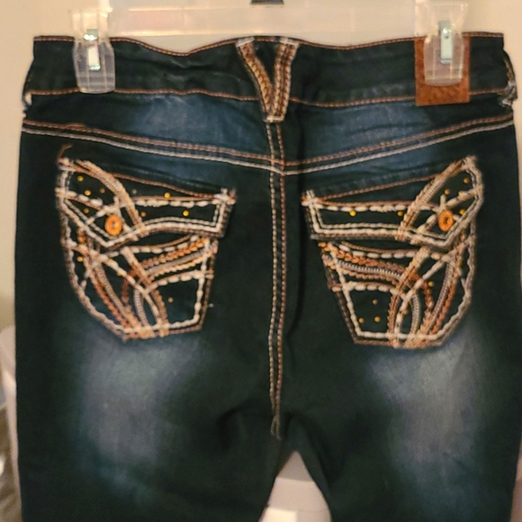AYRIA BLUE STONEWASH JEANS - Picture 6 of 6